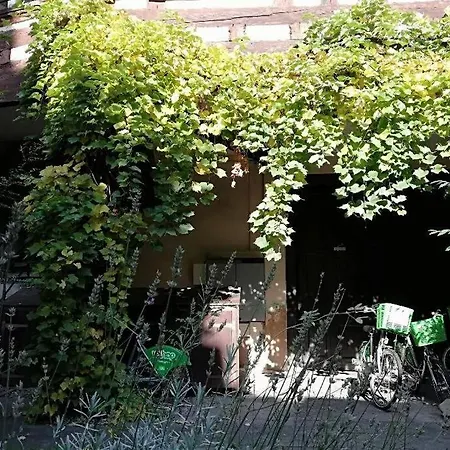 La Chaumiere Apartment